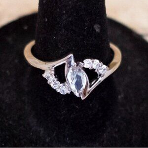 Size 8, Vintage Abstract Oval Diamond Gem Sterling Silver Ring by Avon - X23